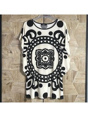 Varga Art to Wear Black White Tunic Dress Geometric Medallion Print Mod Small
